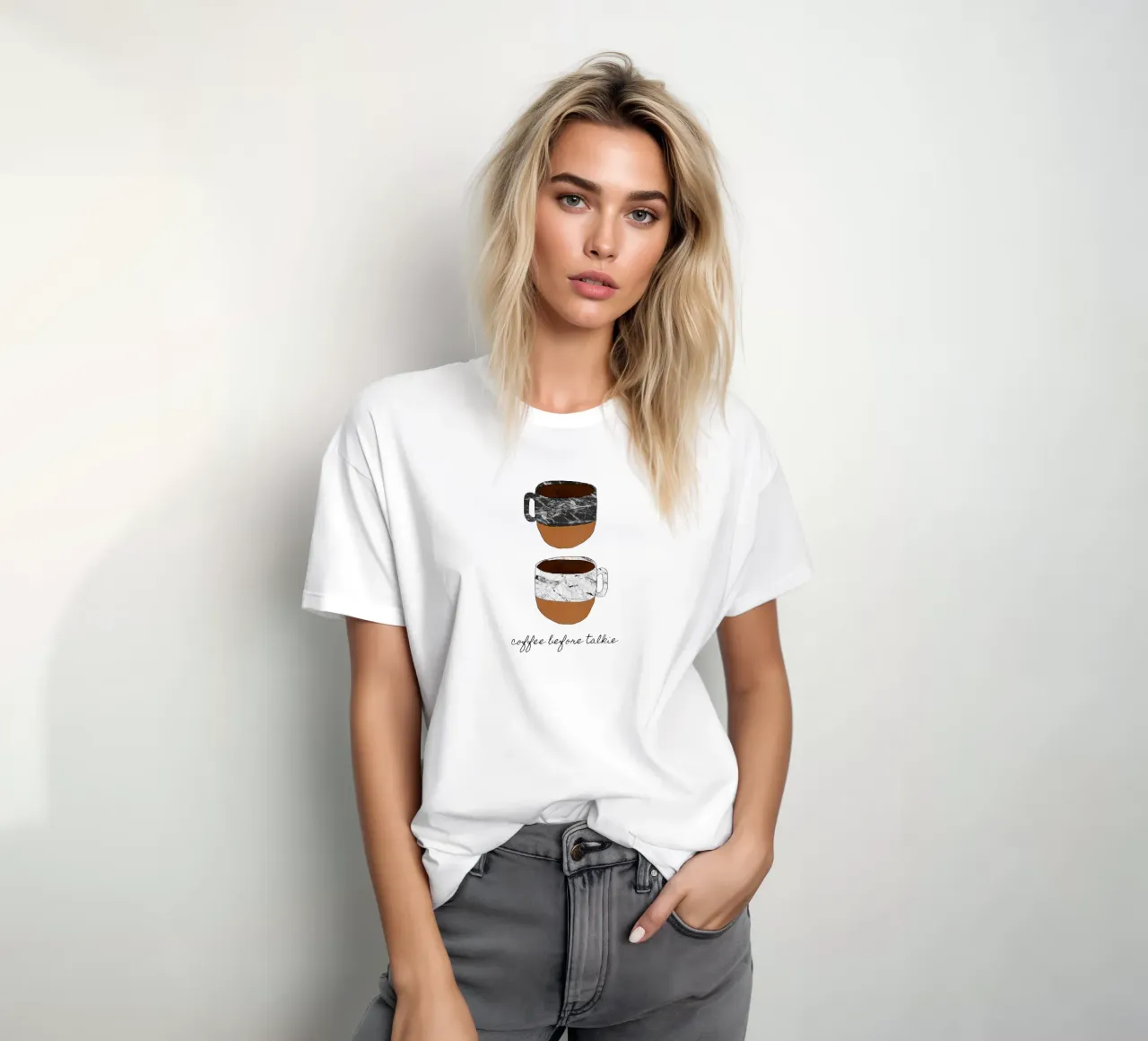 Café antes que Talkie camiseta de Orara Studio