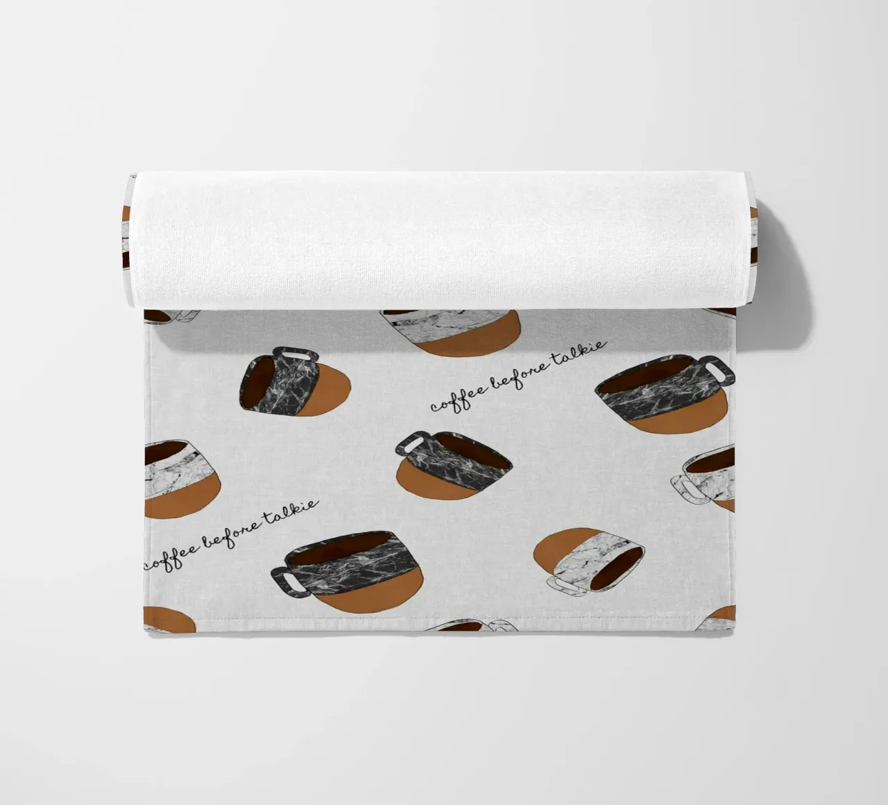 Caffè prima di parlare telo mare da Orara Studio