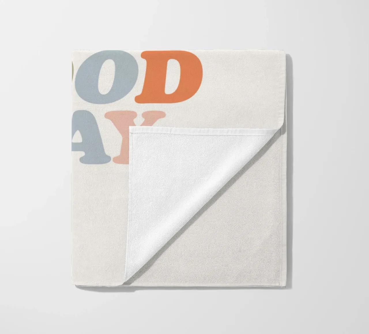 Oggi è un buon giorno Typografie Design telo mare da THE MOTIVATED TYPE