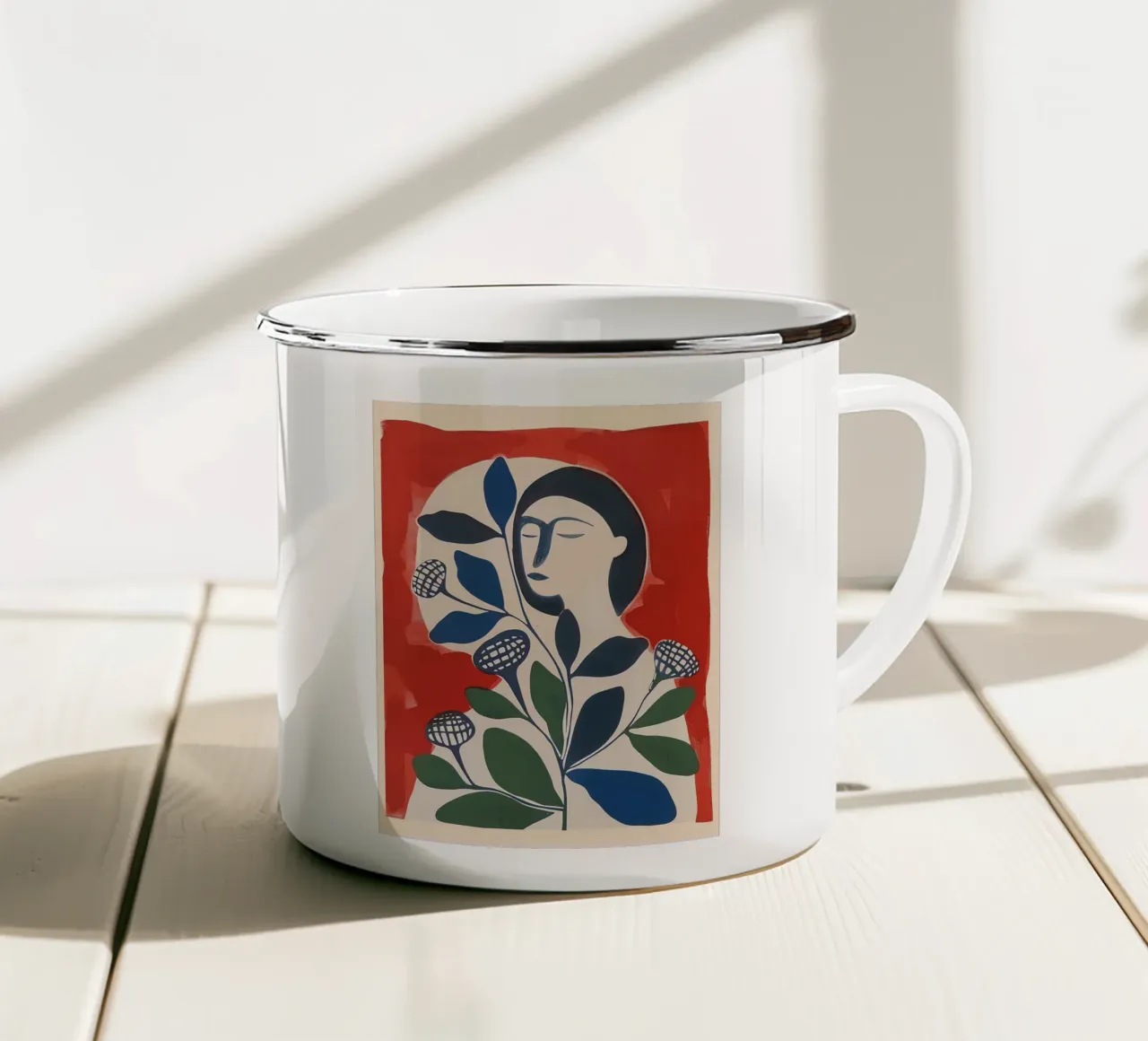 Donna astratta con fiori tazza in smalto da Sienna Atelier