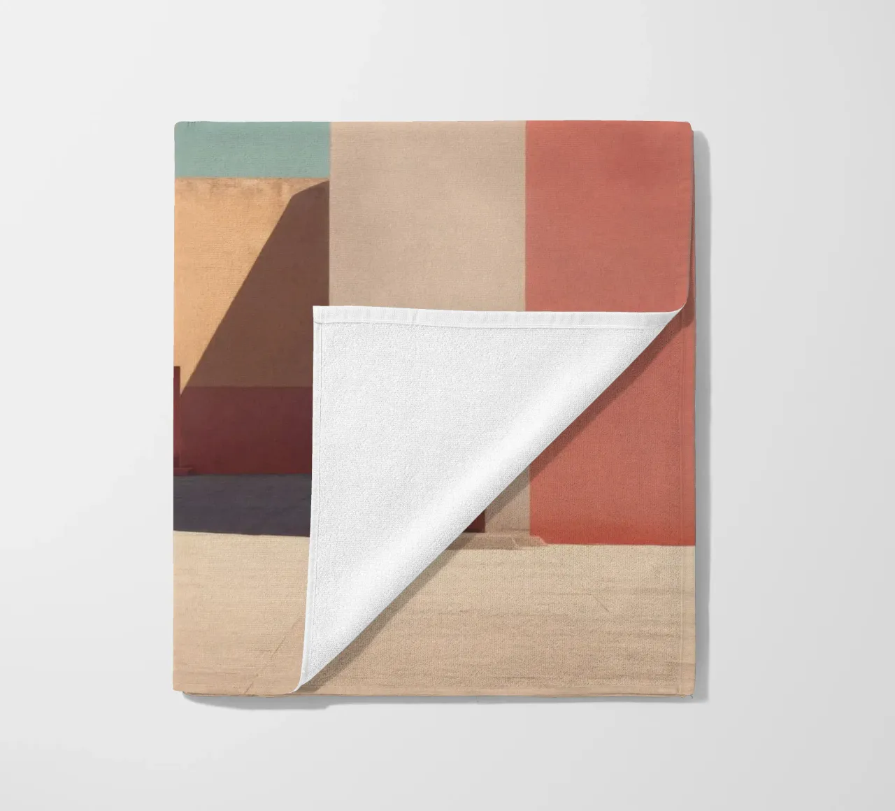 Palm trees and minimalist architecture on the water's edge beach towel by Affiches Minimalistes