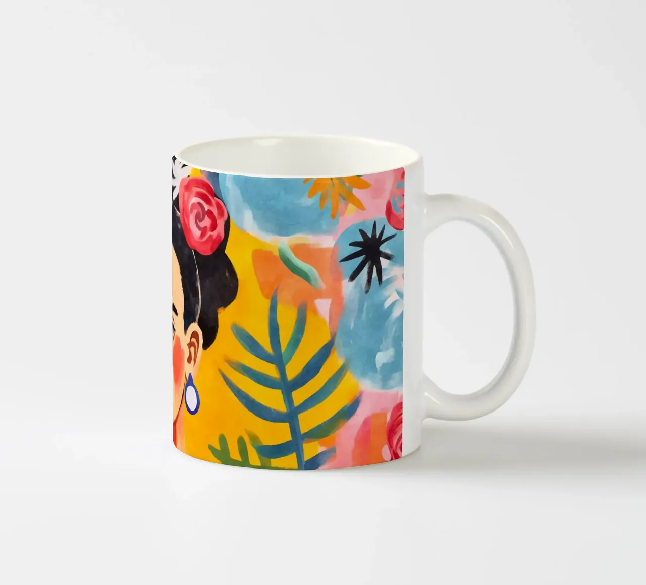 I fiori della resilienza: Un ritratto del coraggio artistico tazza in ceramica da Andrea Haase Modern Home