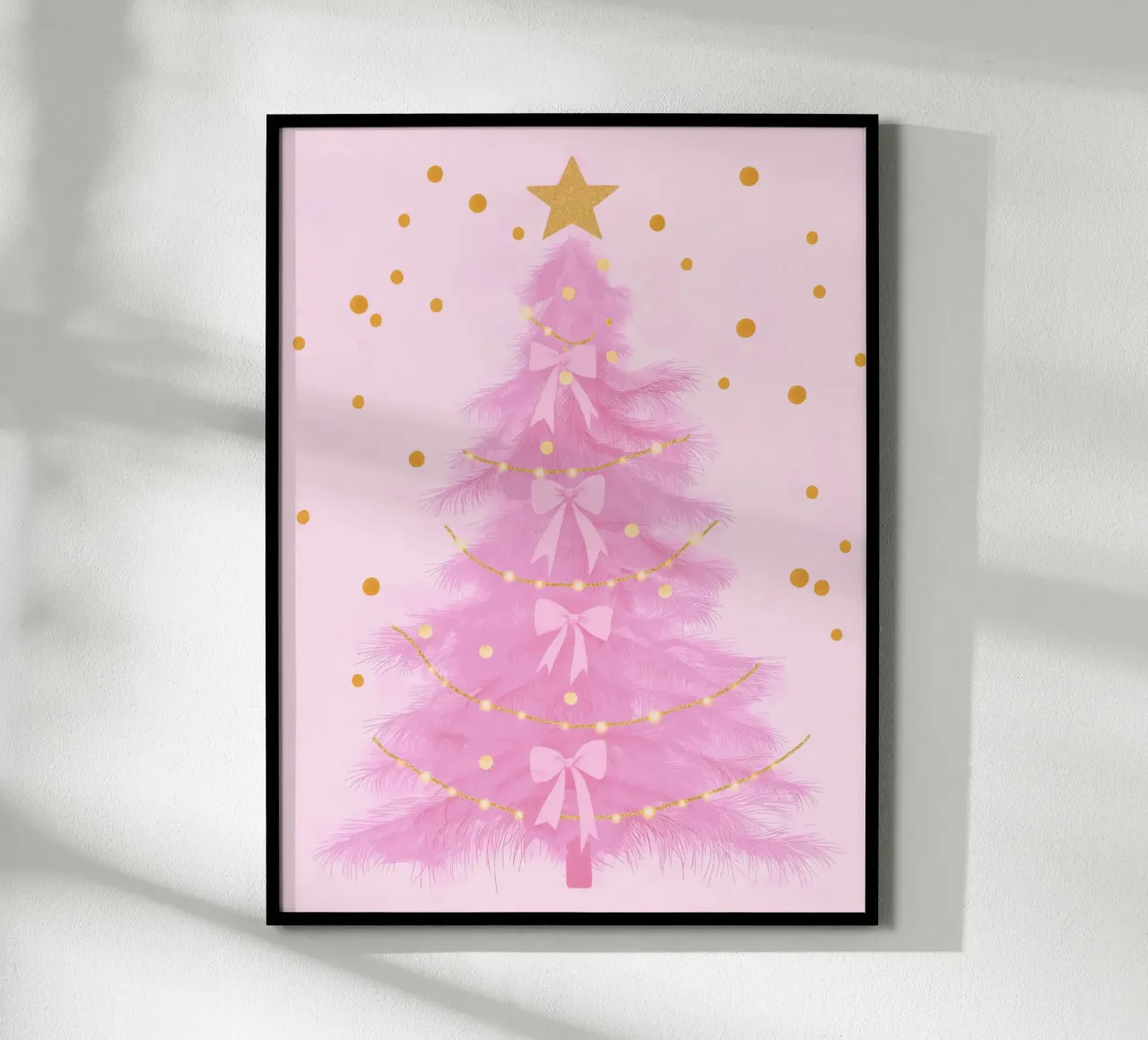 Niedlicher rosa Weihnachtsbaum rosa Schleifen Preppy Coquette Y2K Poster von Gentle Echoes Art