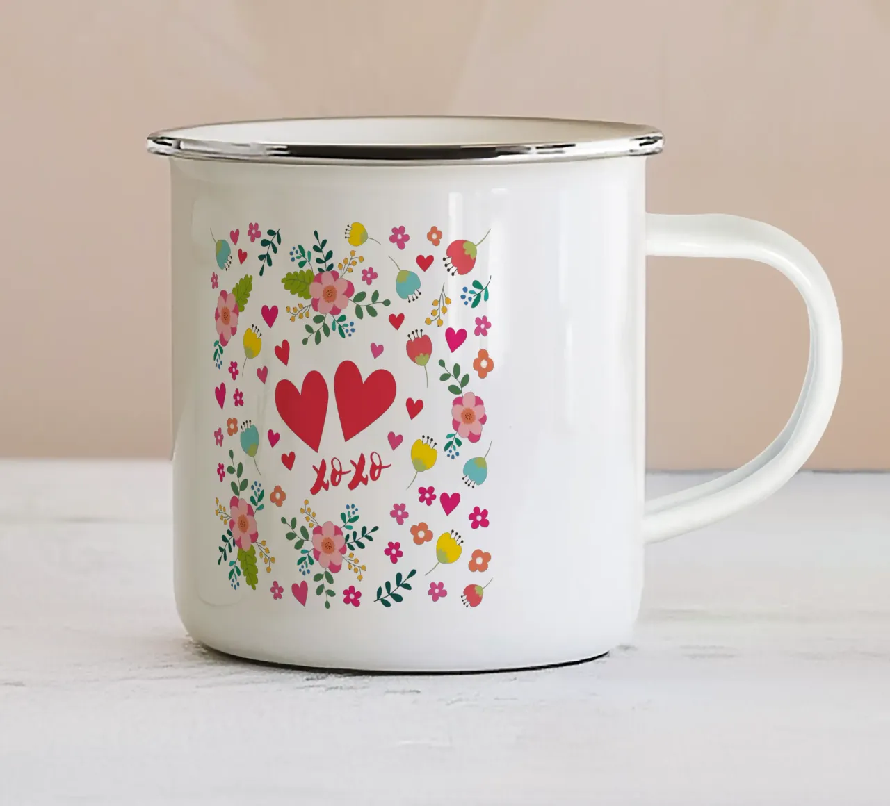 Abbracci e baci - Cuori in fiore tazza in smalto da Petra Lang - Floral Art