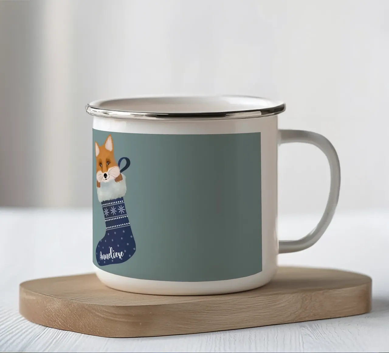 Volpe in una calza di Natale tazza in smalto da Winter Whispers