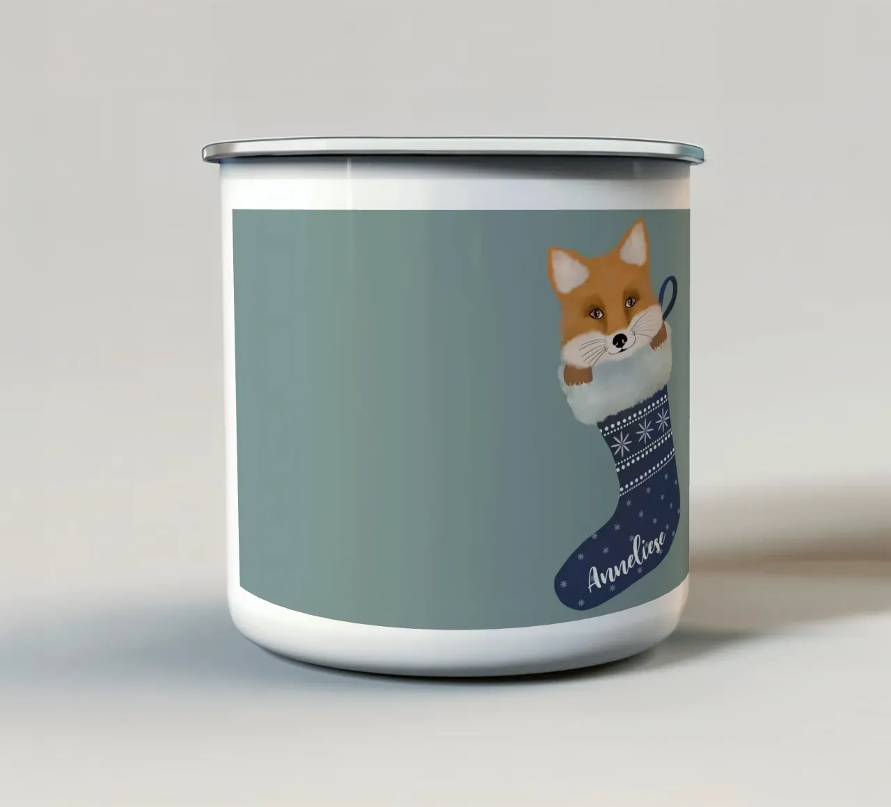 Volpe in una calza di Natale tazza in smalto da Winter Whispers