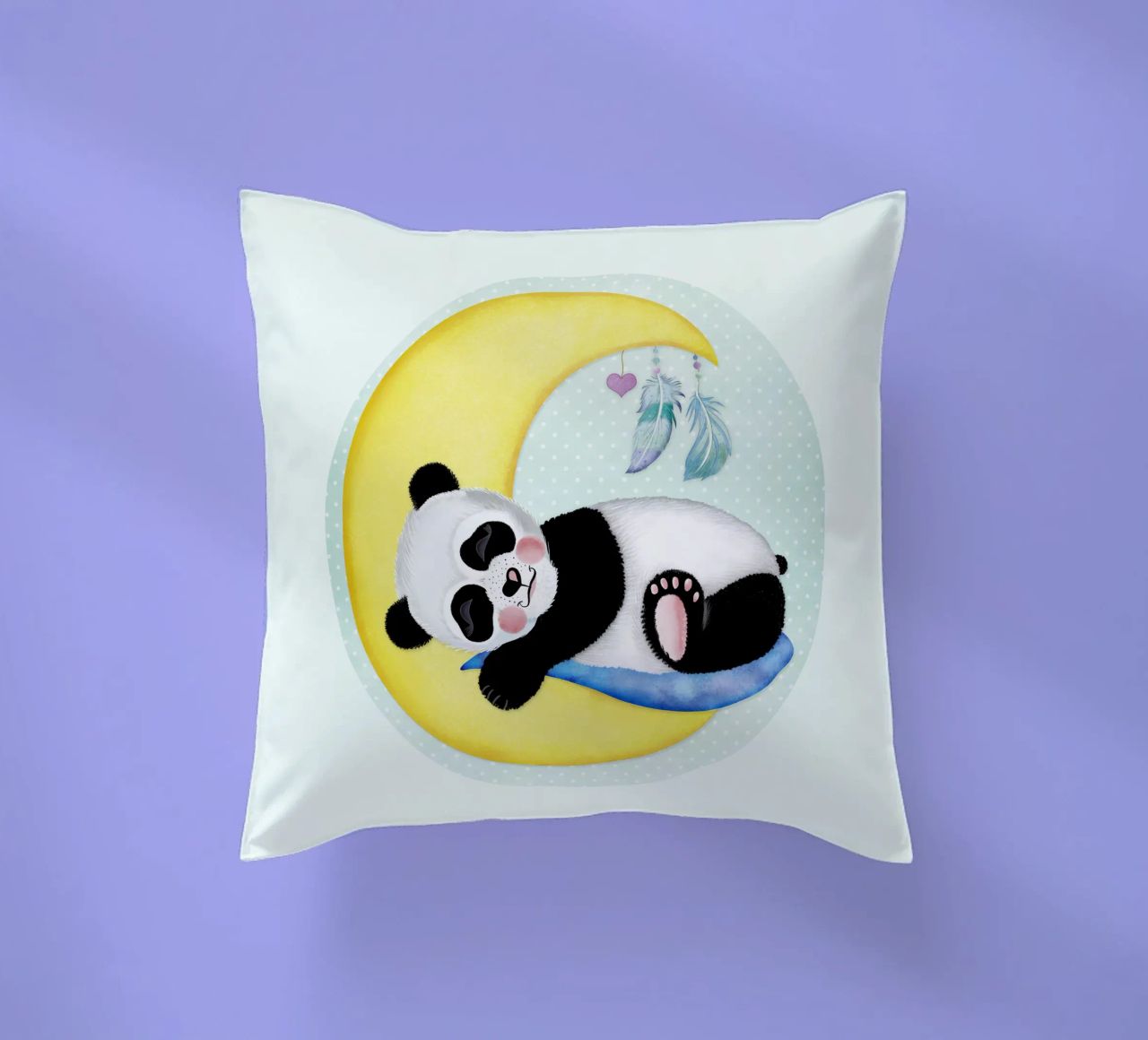 Il piccolo è arrivato. Congratulazioni dal piccolo panda. cuscino da CalliLetters