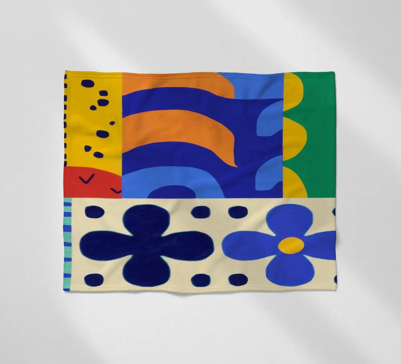 Bold Folkloric Forms Fleecedecke von Sky Velour