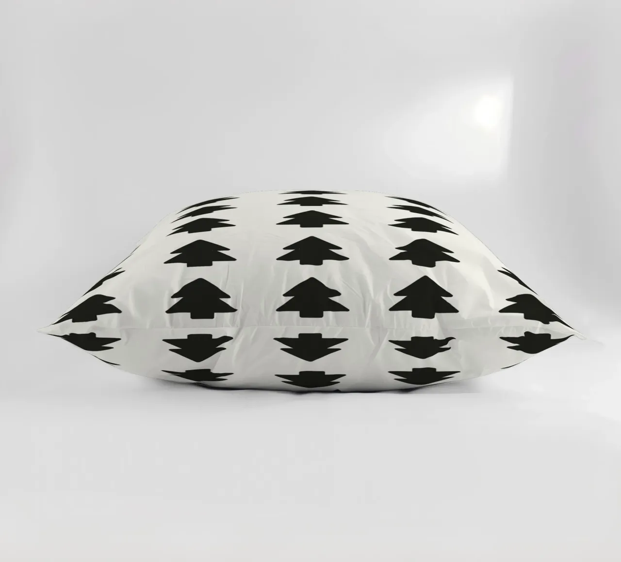 Black Forest – Minimal Tree Pattern Poster cuscino da ChristmasMooodz