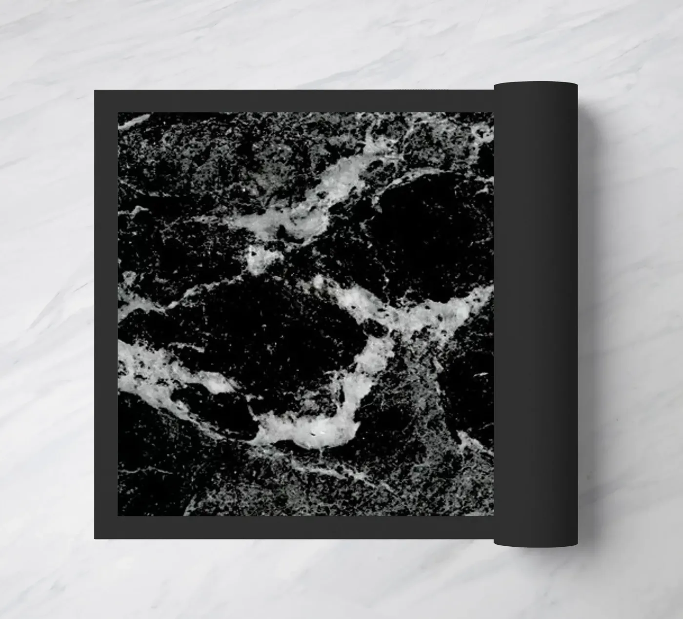 Marble Fußmatte von Three Of The Possessed