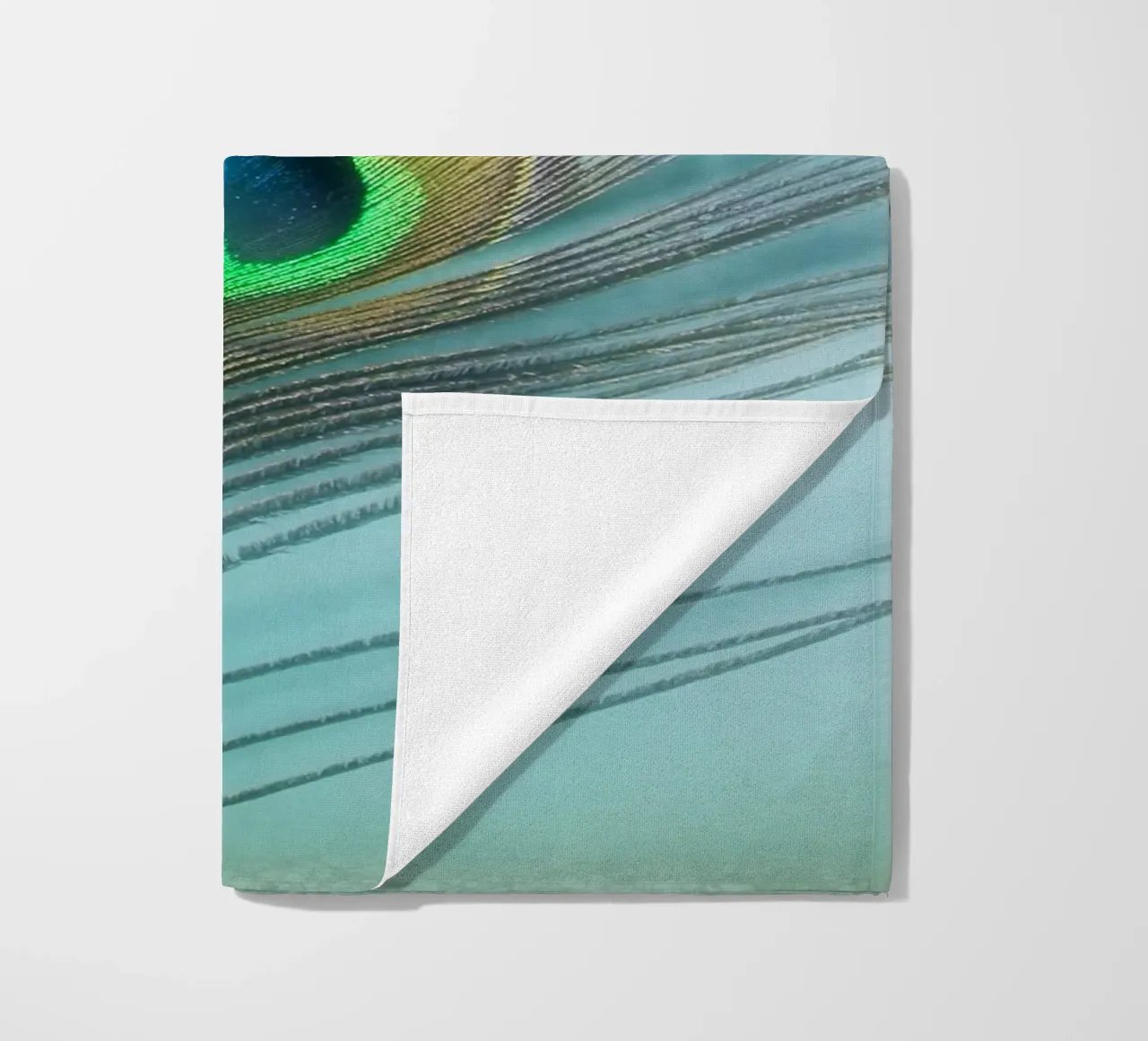 Pavone telo mare da Eva Nev Photography