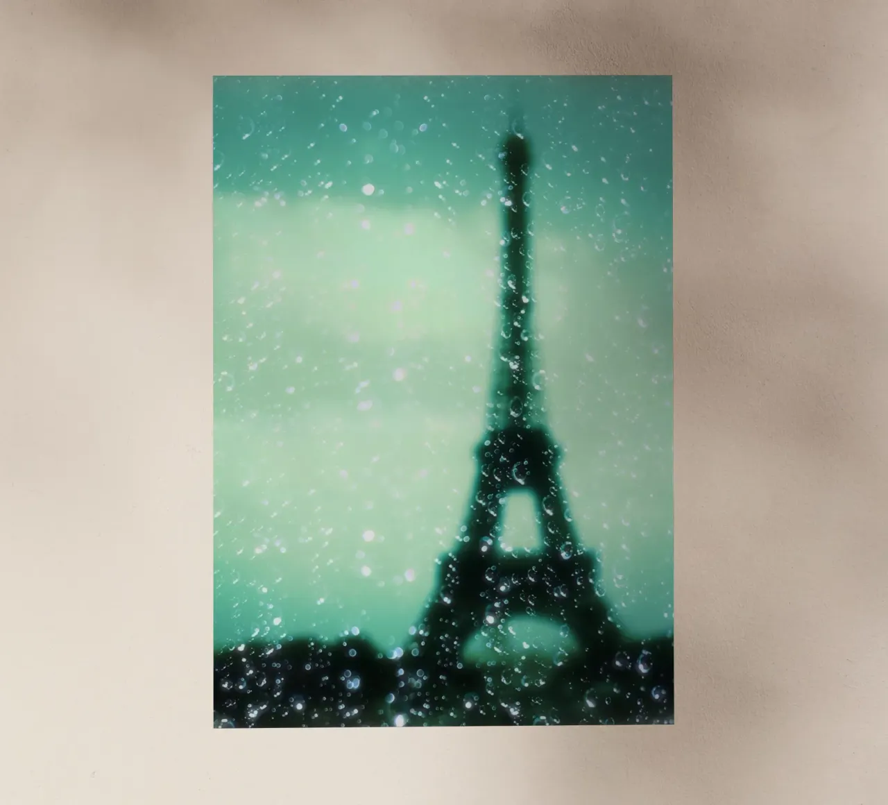 Paris pellicola backlit da Eva Nev Photography