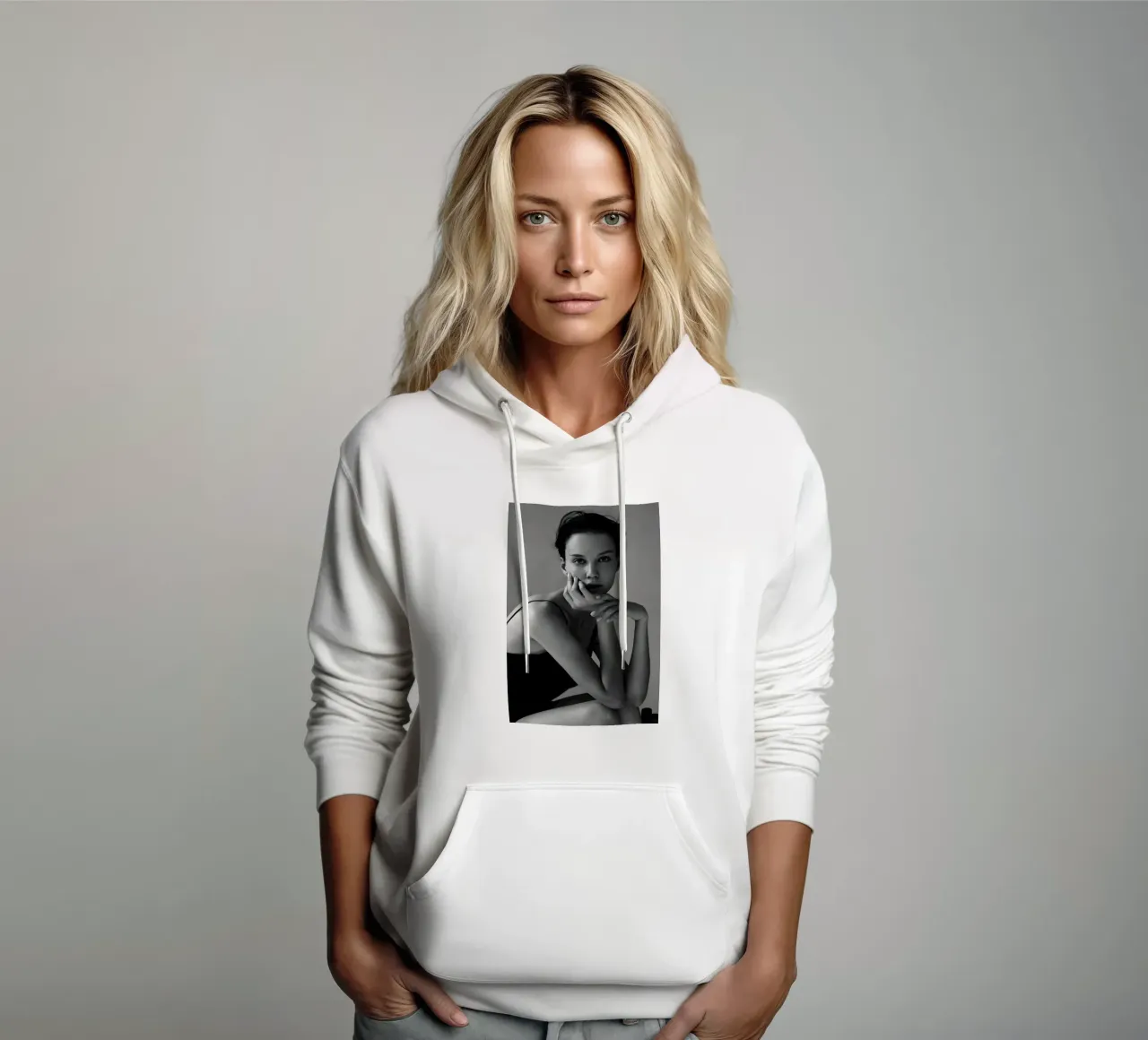 Sguardo ininterrotto felpa con cappuccio da Galery Vintage