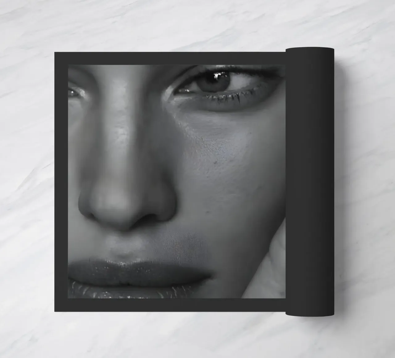 Gedeeltelijke onthulling deurmat van Galery Vintage