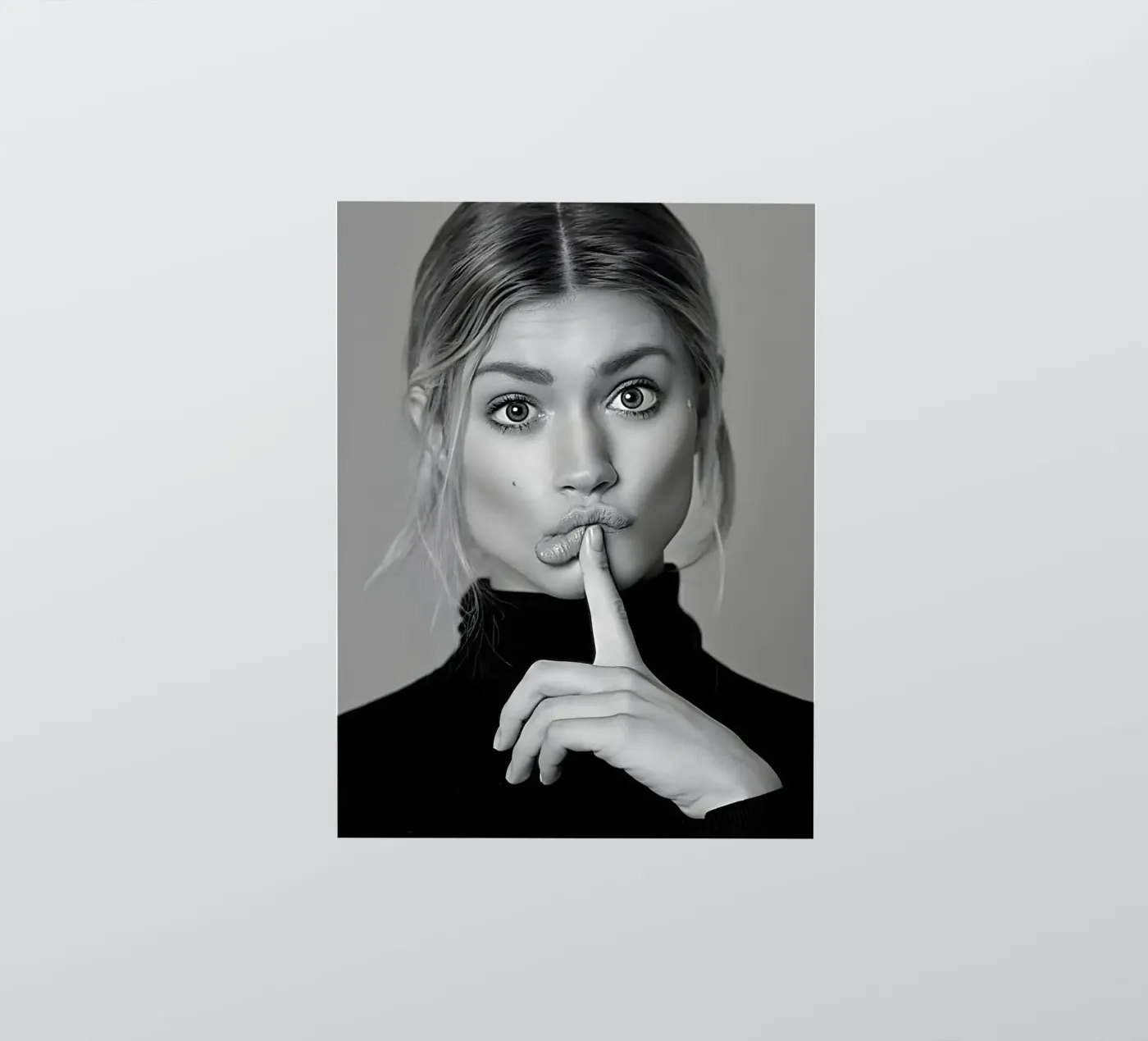 Ssst.... sticker van Galery Vintage