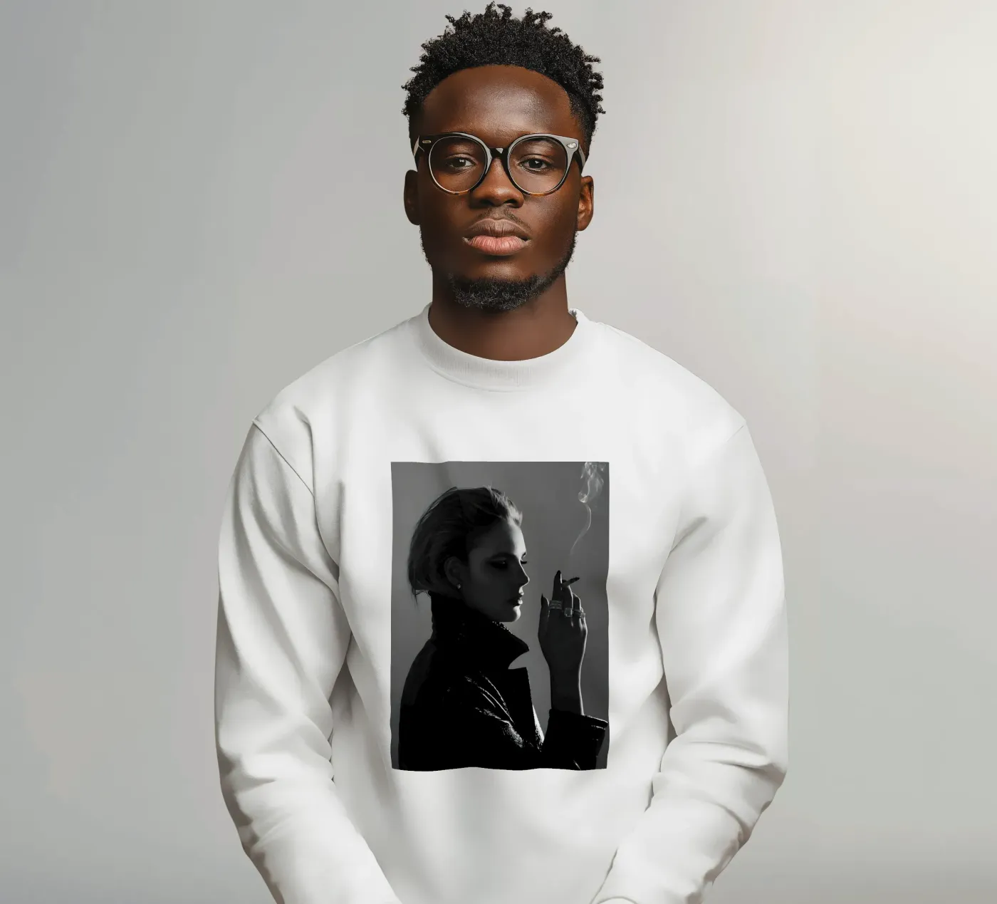 Fumo e profilo felpa da Galery Vintage