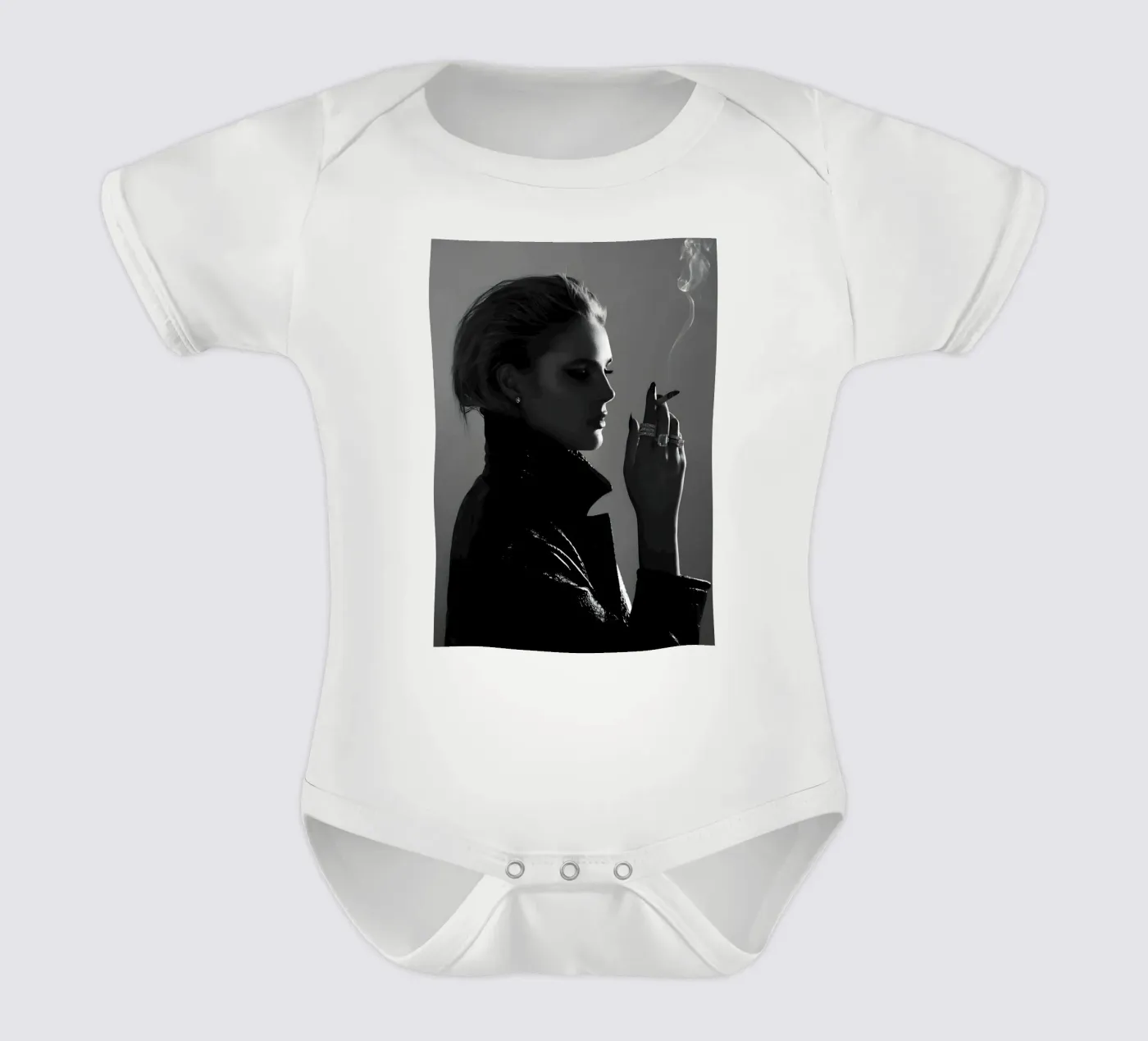 Smoke and Profile body bébé de Galery Vintage