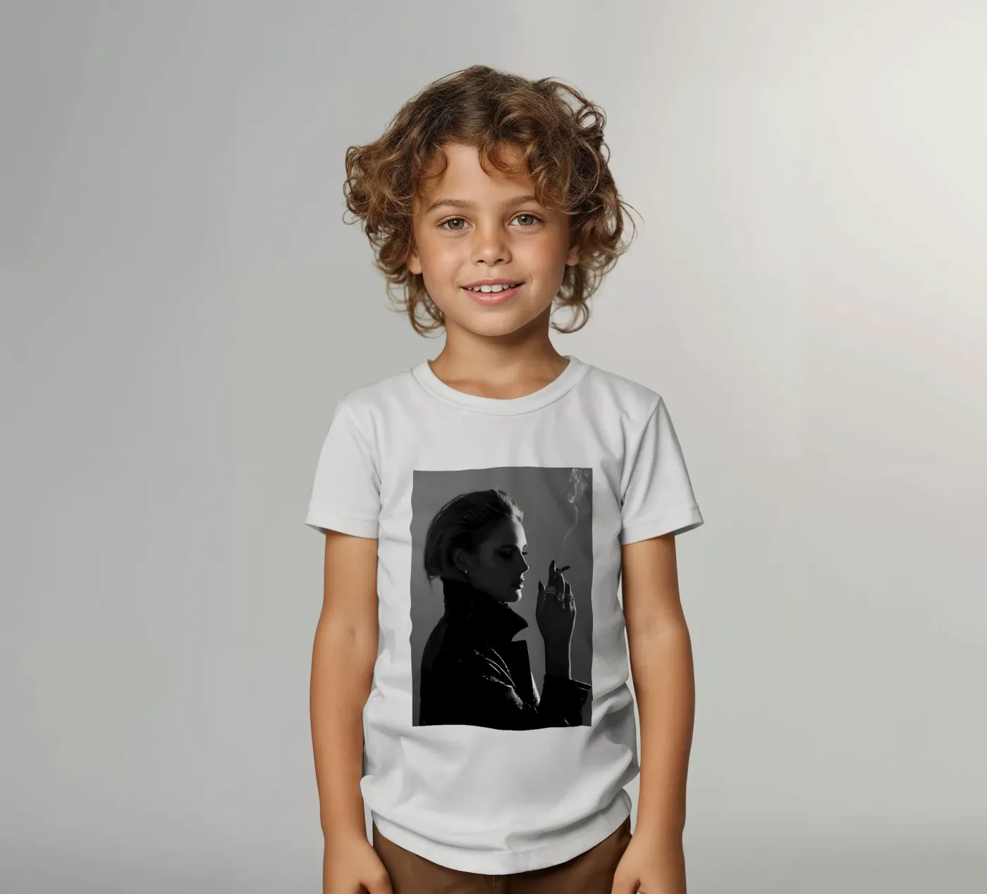 Fumo e profilo t-shirt bambini da Galery Vintage