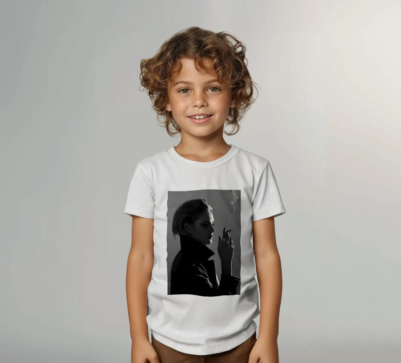 Fumo e profilo t-shirt bambini da Galery Vintage