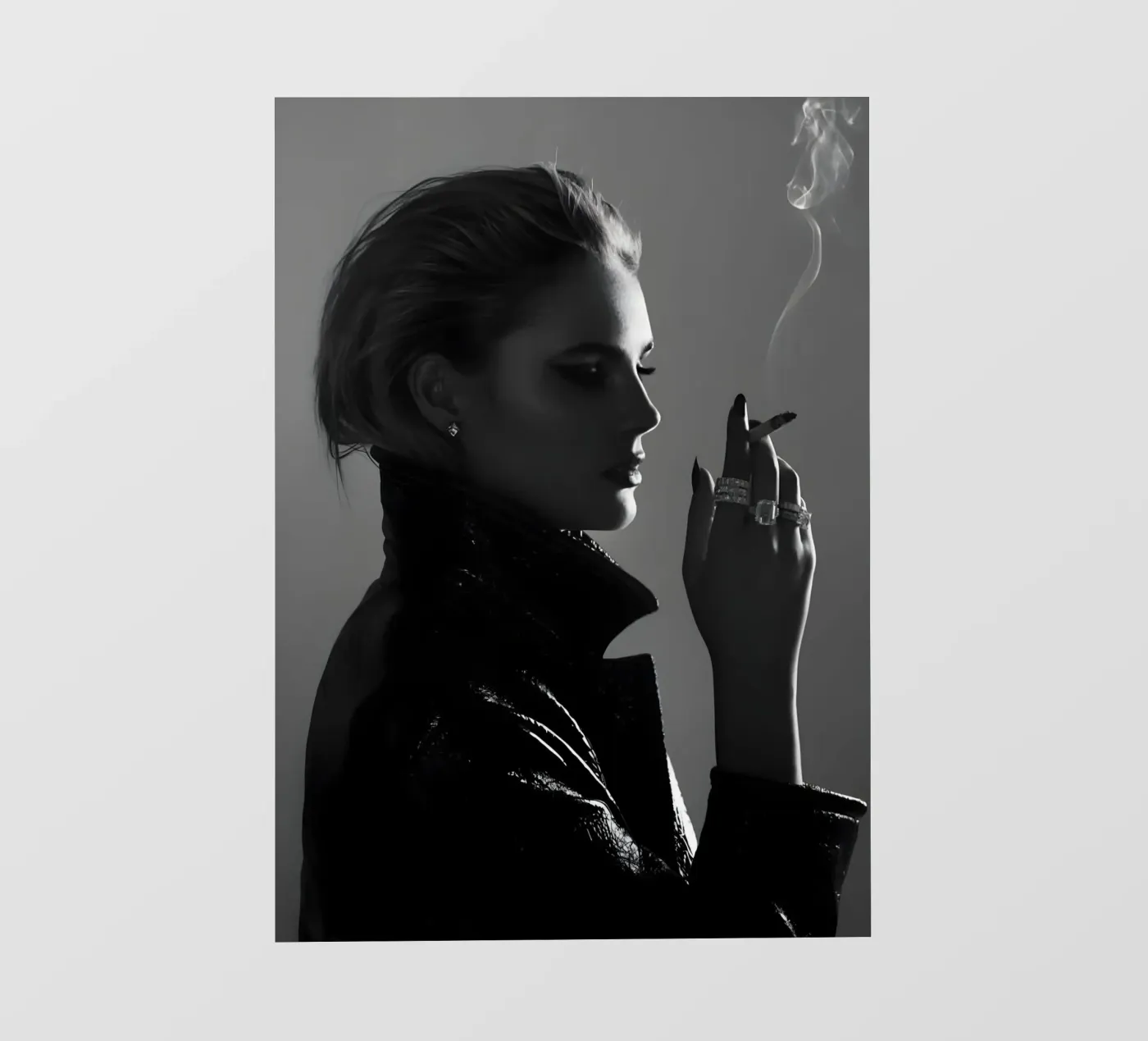 Smoke and Profile pellicola backlit da Galery Vintage