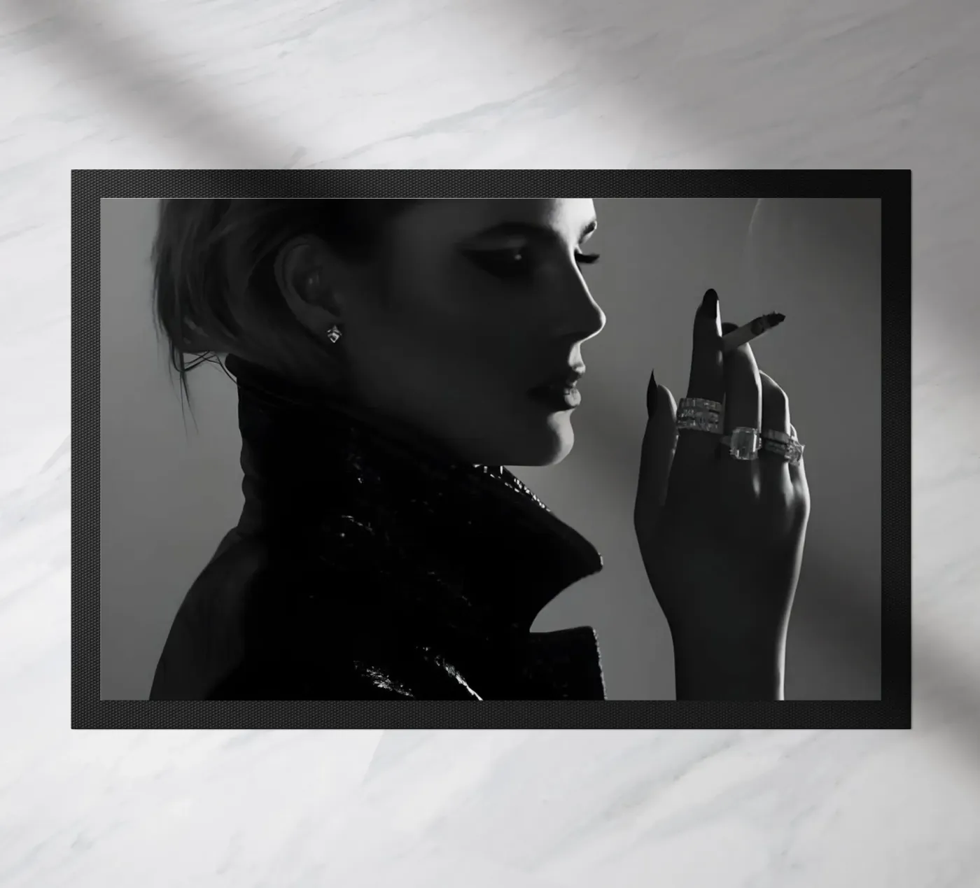 Smoke and Profile zerbino da Galery Vintage