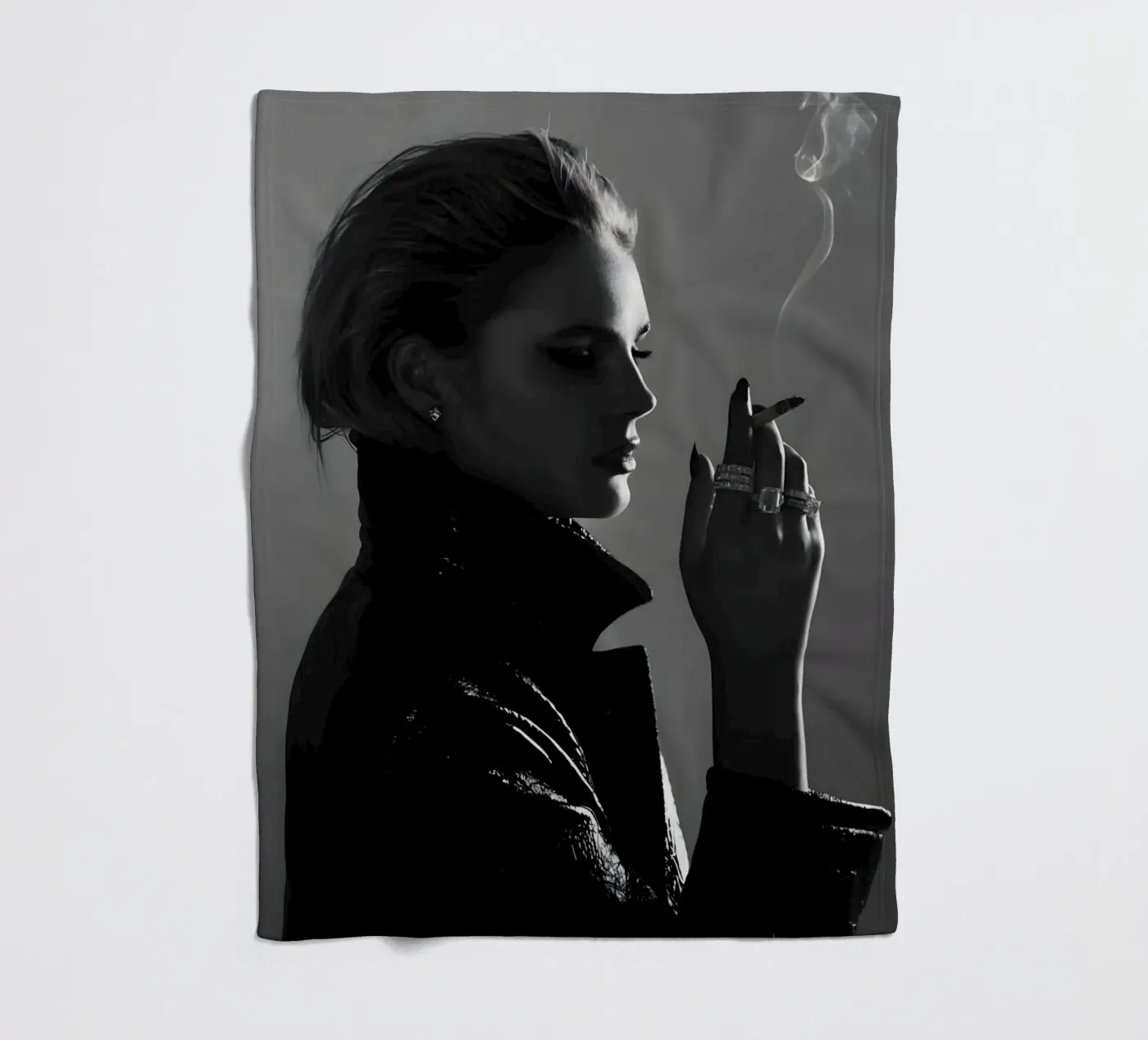 Fumo e profilo coperta in pile da Galery Vintage