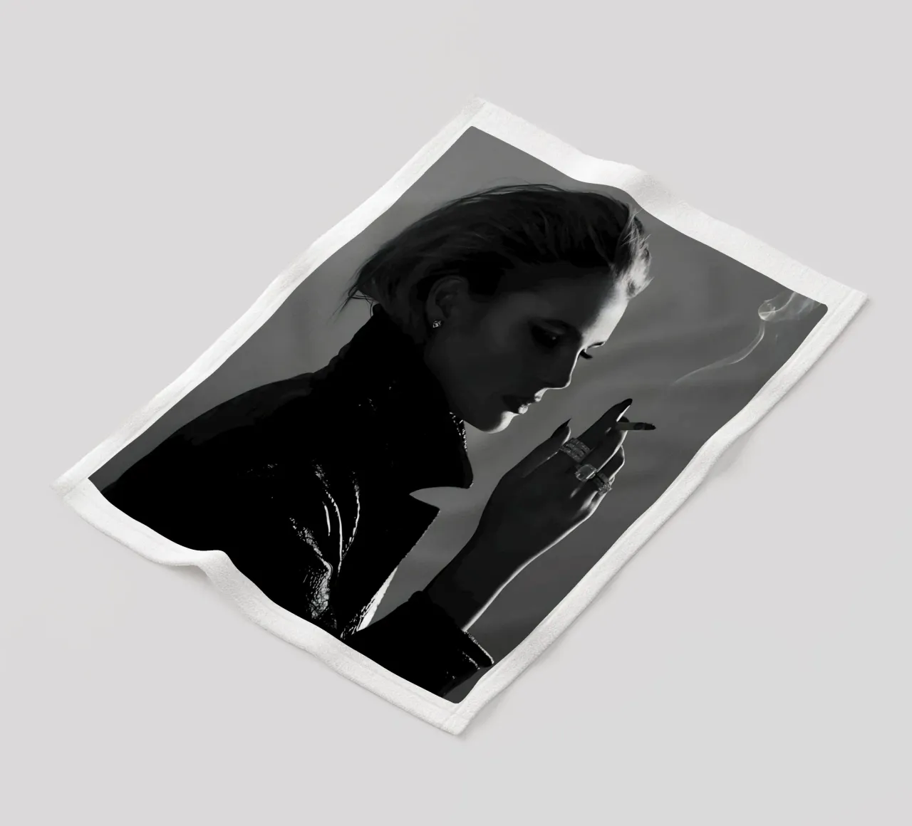 Fumo e profilo coperta in pile da Galery Vintage