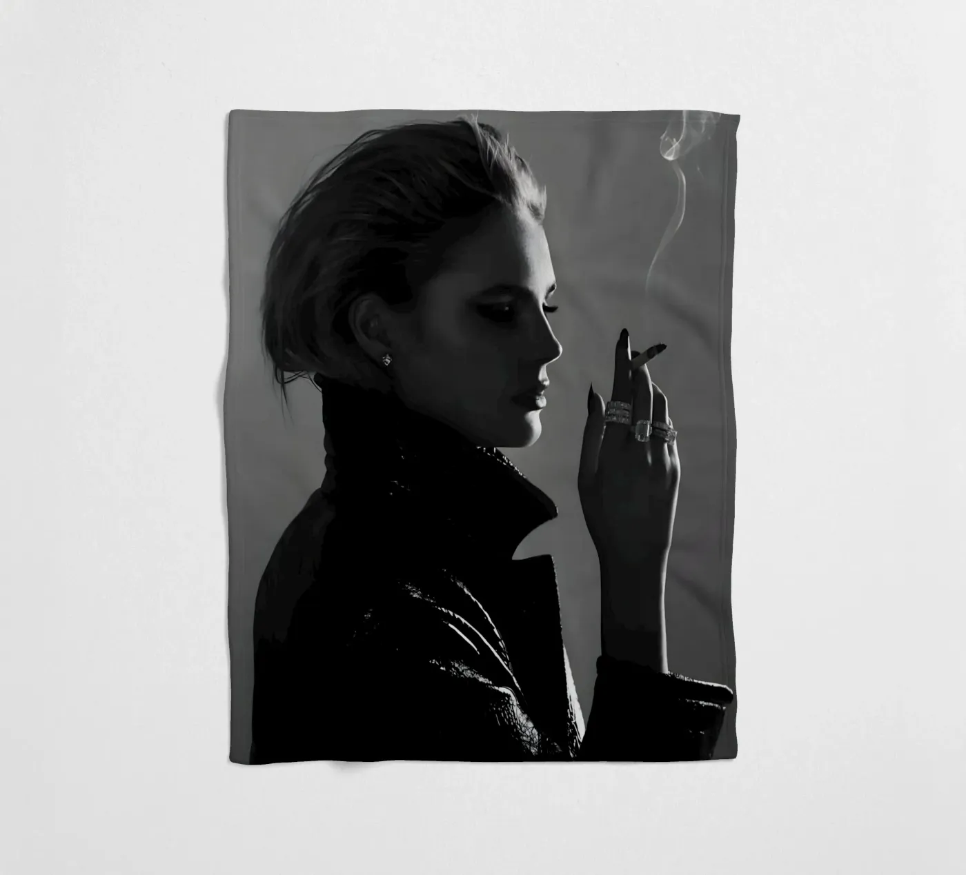 Fumo e profilo coperta in pile da Galery Vintage