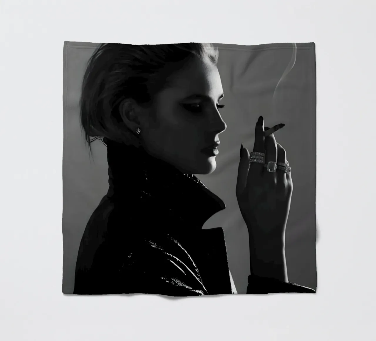 Fumo e profilo coperta in pile da Galery Vintage