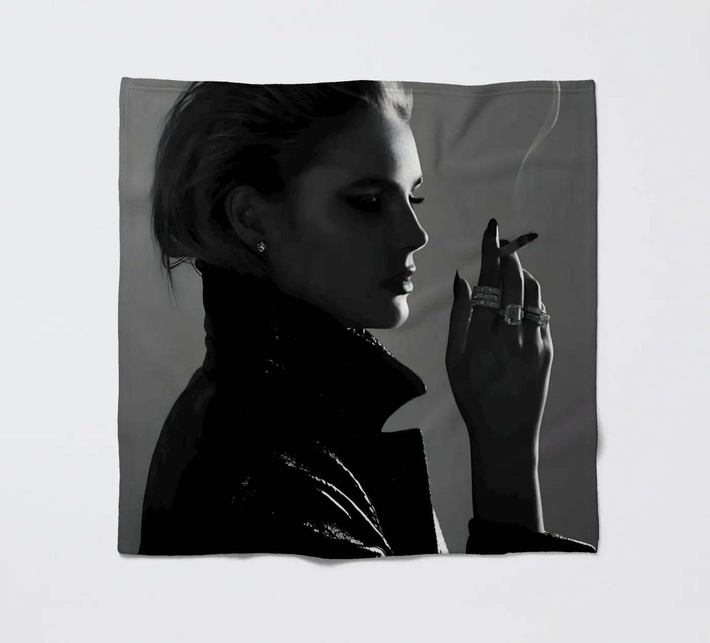 Fumo e profilo coperta in pile da Galery Vintage