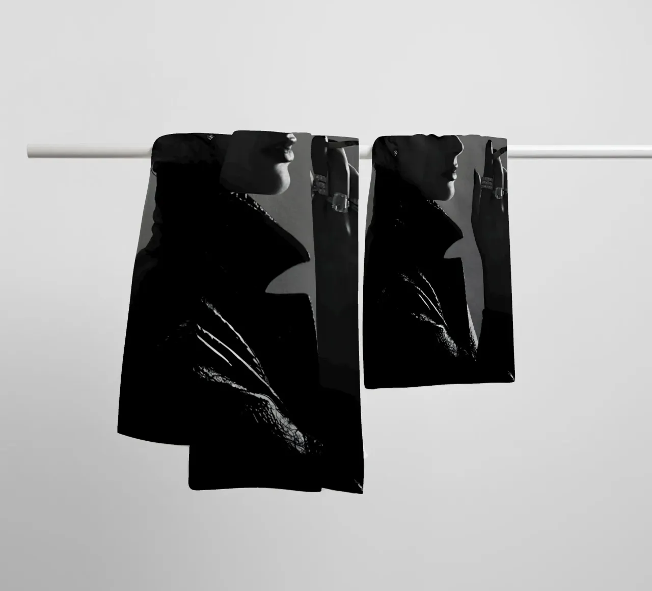 Fumo e profilo asciugamano da bagno da Galery Vintage