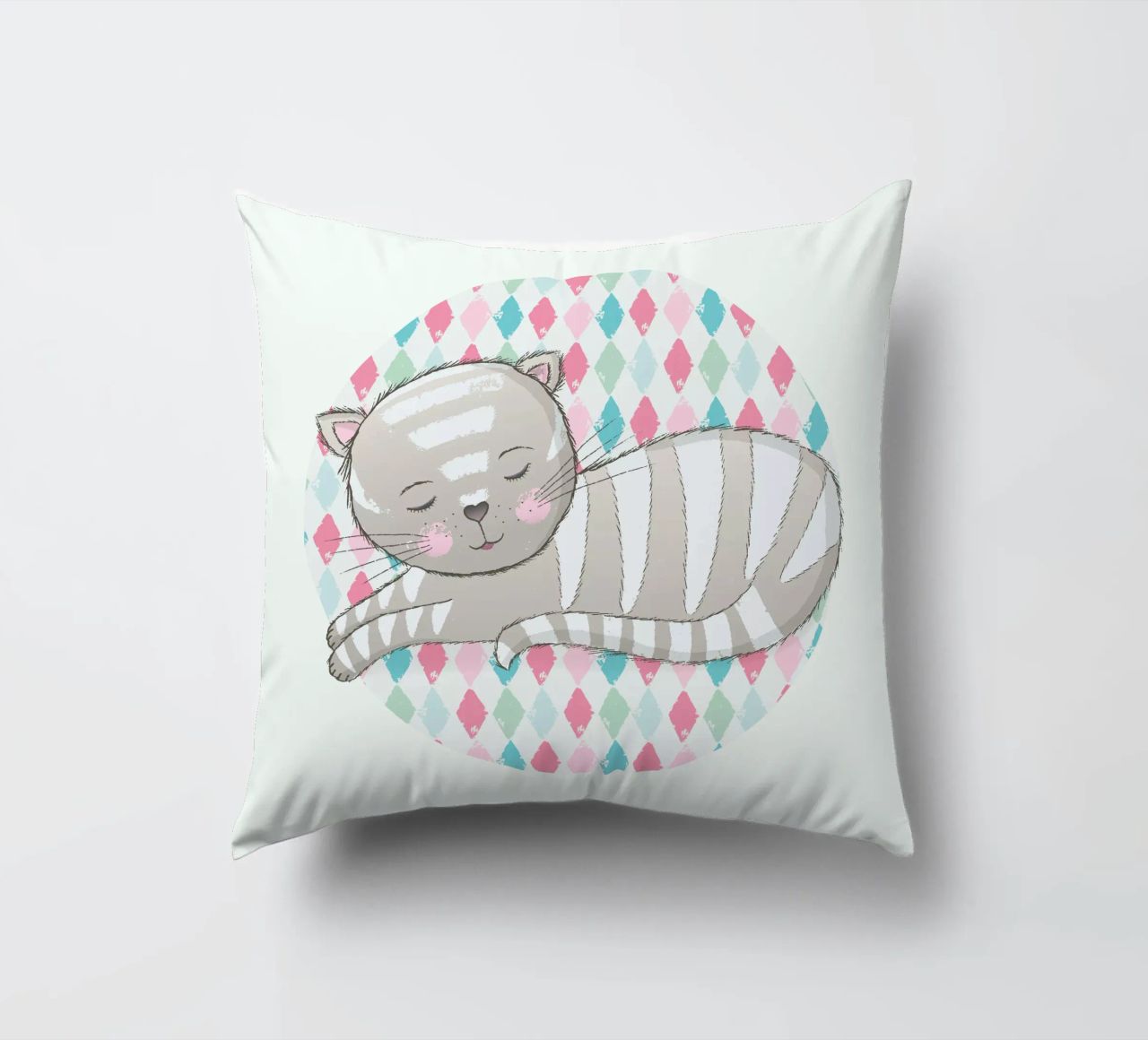 Simpatico gatto che dorme sulla sua morbida coperta. cuscino da CalliLetters