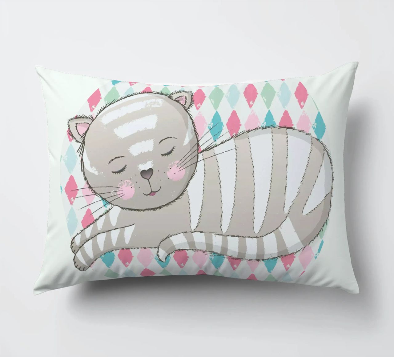 Simpatico gatto che dorme sulla sua morbida coperta. cuscino da CalliLetters