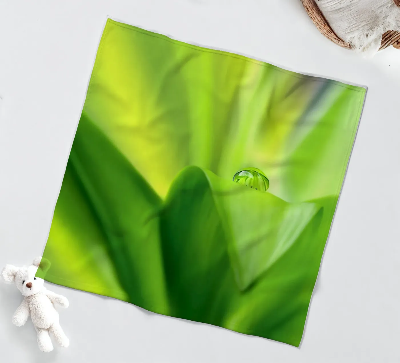 Gocce d'acqua coperta in pile da Atteloi