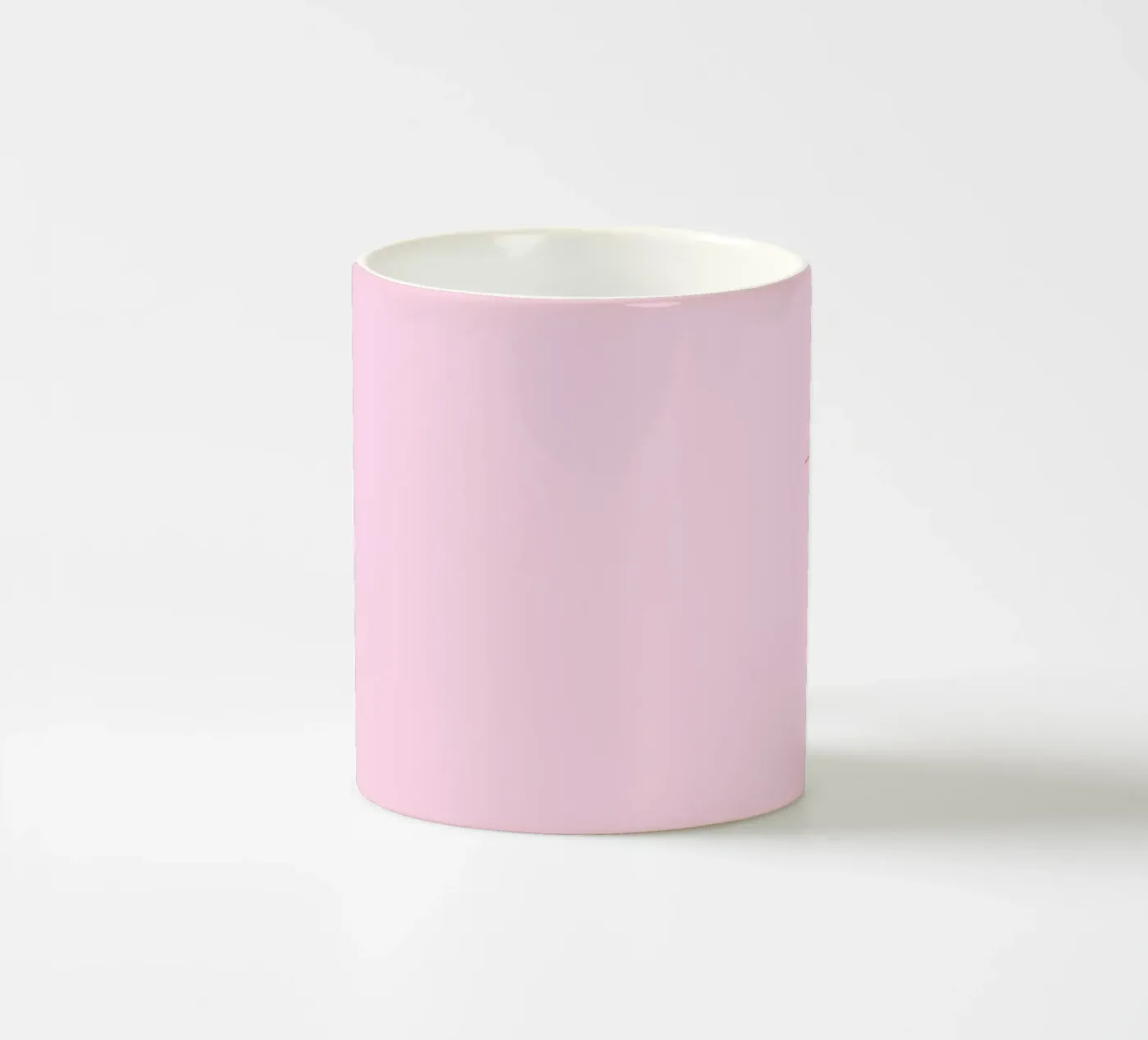 Initiale - Personalisierbar ceramic mug by Ohkimiko