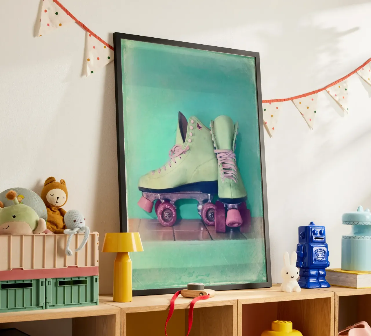 Retro Roller Skates Poster mit Kunststoffrahmen von Eva Nev Photography