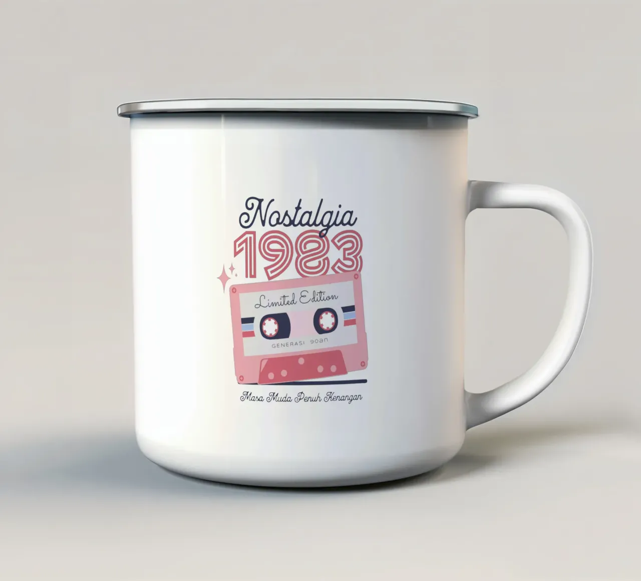 Nostalgia 1983 tazza in smalto da Gunawan Rb