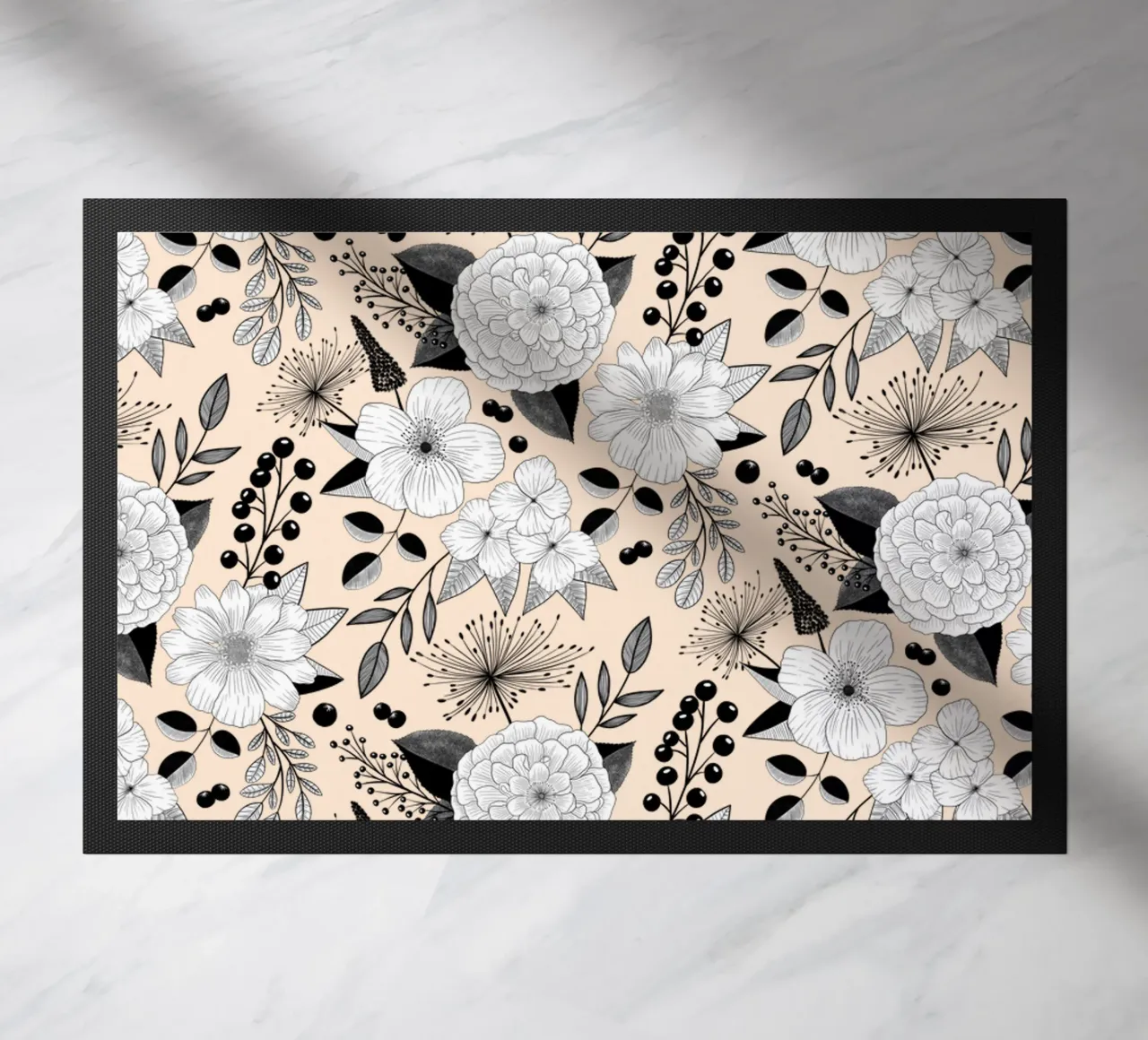Fiori line art. Bianco e nero. Sfondo strutturato. zerbino da CalliLetters