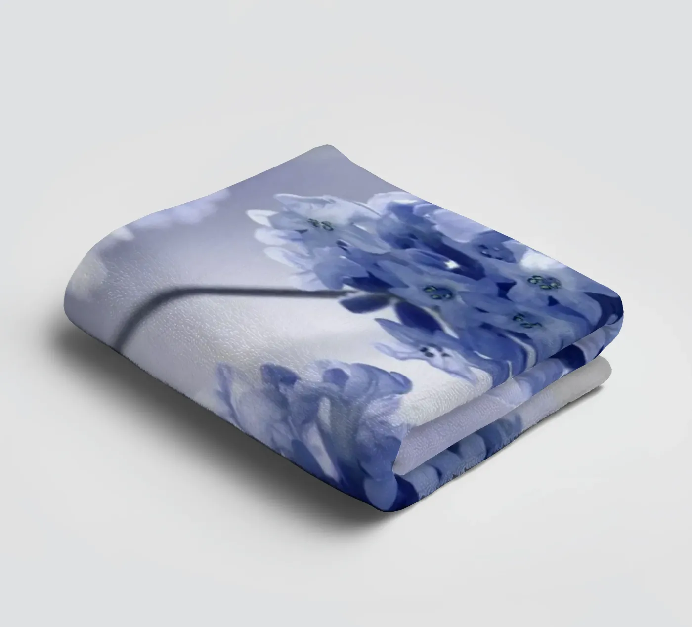 Lavendel badhanddoek van Atteloi Fotografie