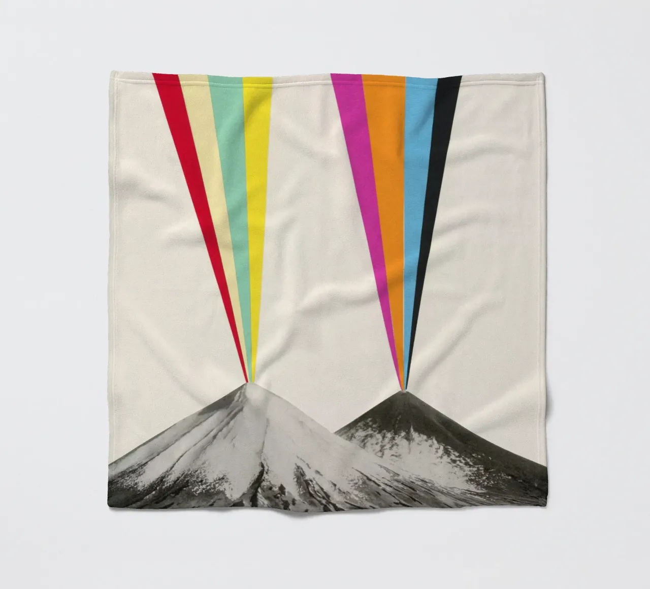 Vulkane Fleecedecke von Cassia Beck Collage