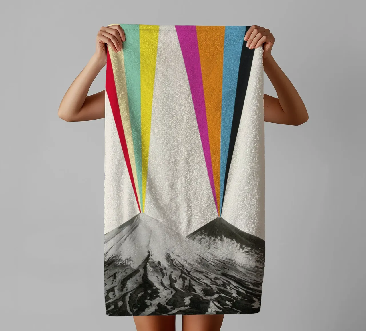 Vulkanen badhanddoek van Cassia Beck Collage