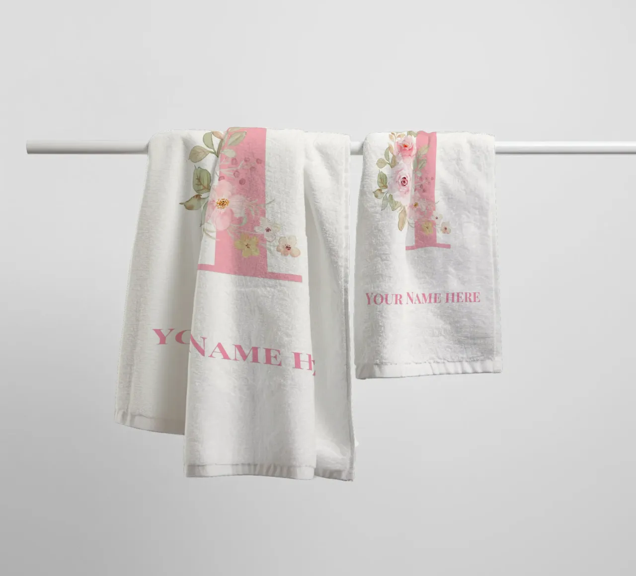 Lettera I, Stampa nome personalizzata, Iniziale personalizzata asciugamano da bagno da The Custom Letter