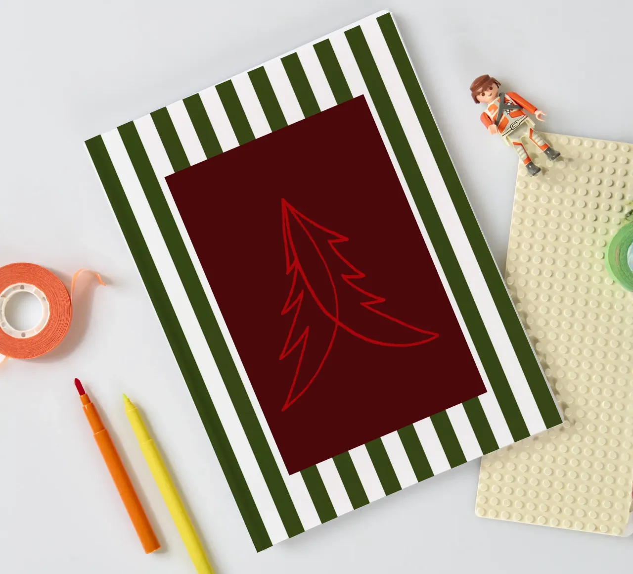 Minimal Red Tree – Moderner Weihnachtsbaum in Dunkelrot notebook by fraeuleinvonfuchs