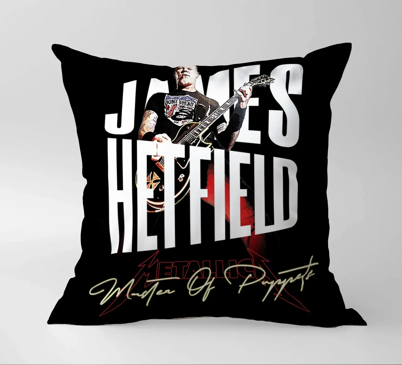 Master Of Puppets (James Hetfield) cuscino da Gunawan Rb