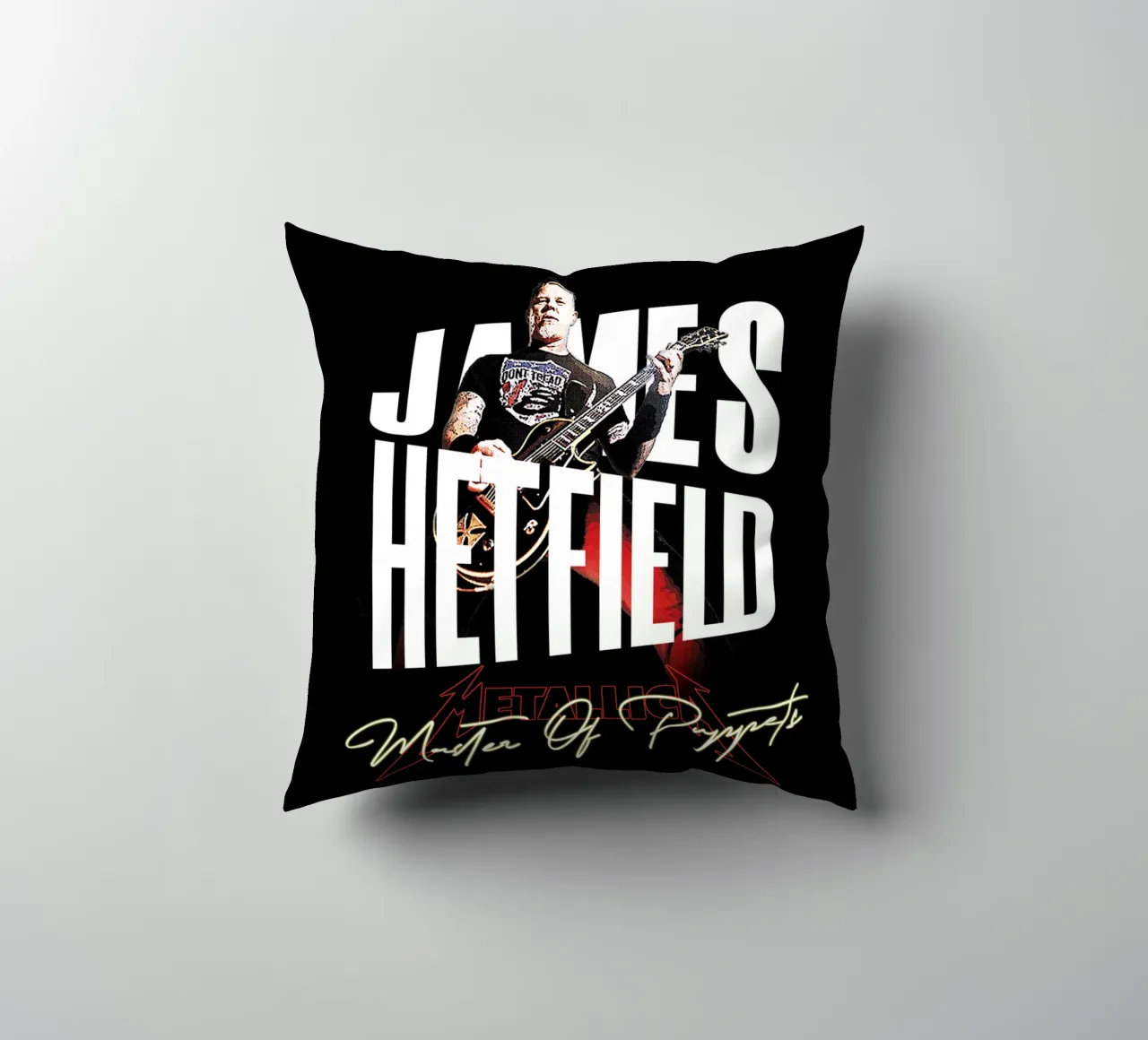 Master Of Puppets (James Hetfield) cuscino da Gunawan Rb
