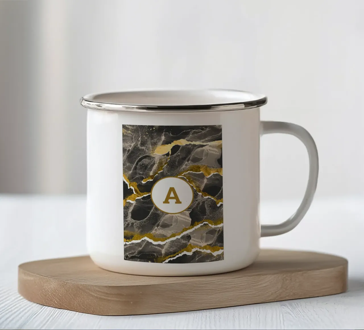 Monogramma personalizzato - Marmo carbone e oro tazza in smalto da Monogram Muse
