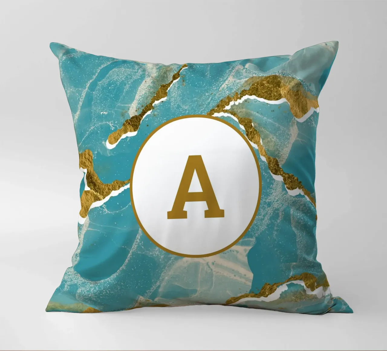 Monogramma personalizzato - Topico in marmo verde acqua e oro cuscino da Monogram Muse