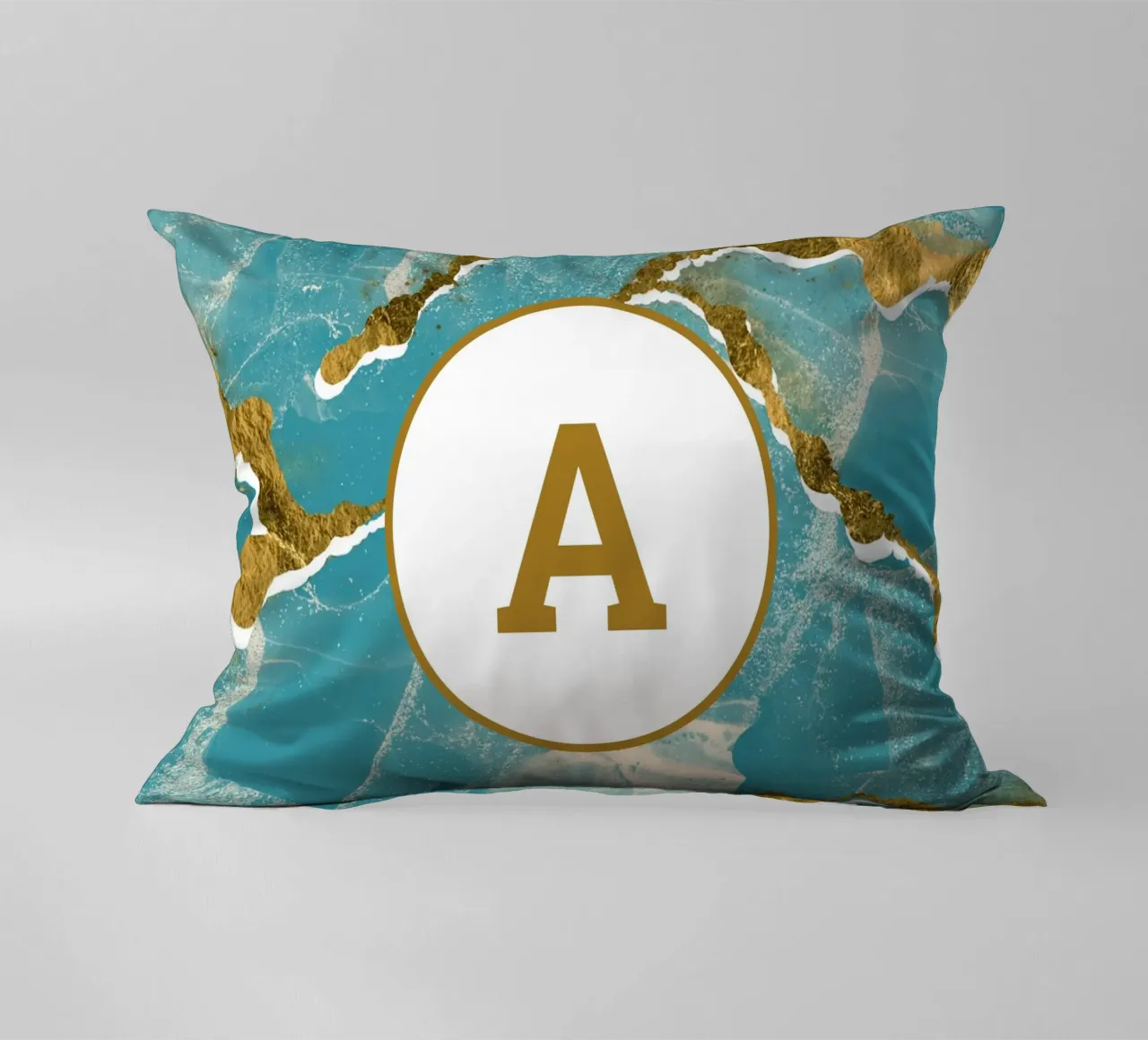 Monogramma personalizzato - Topico in marmo verde acqua e oro cuscino da Monogram Muse