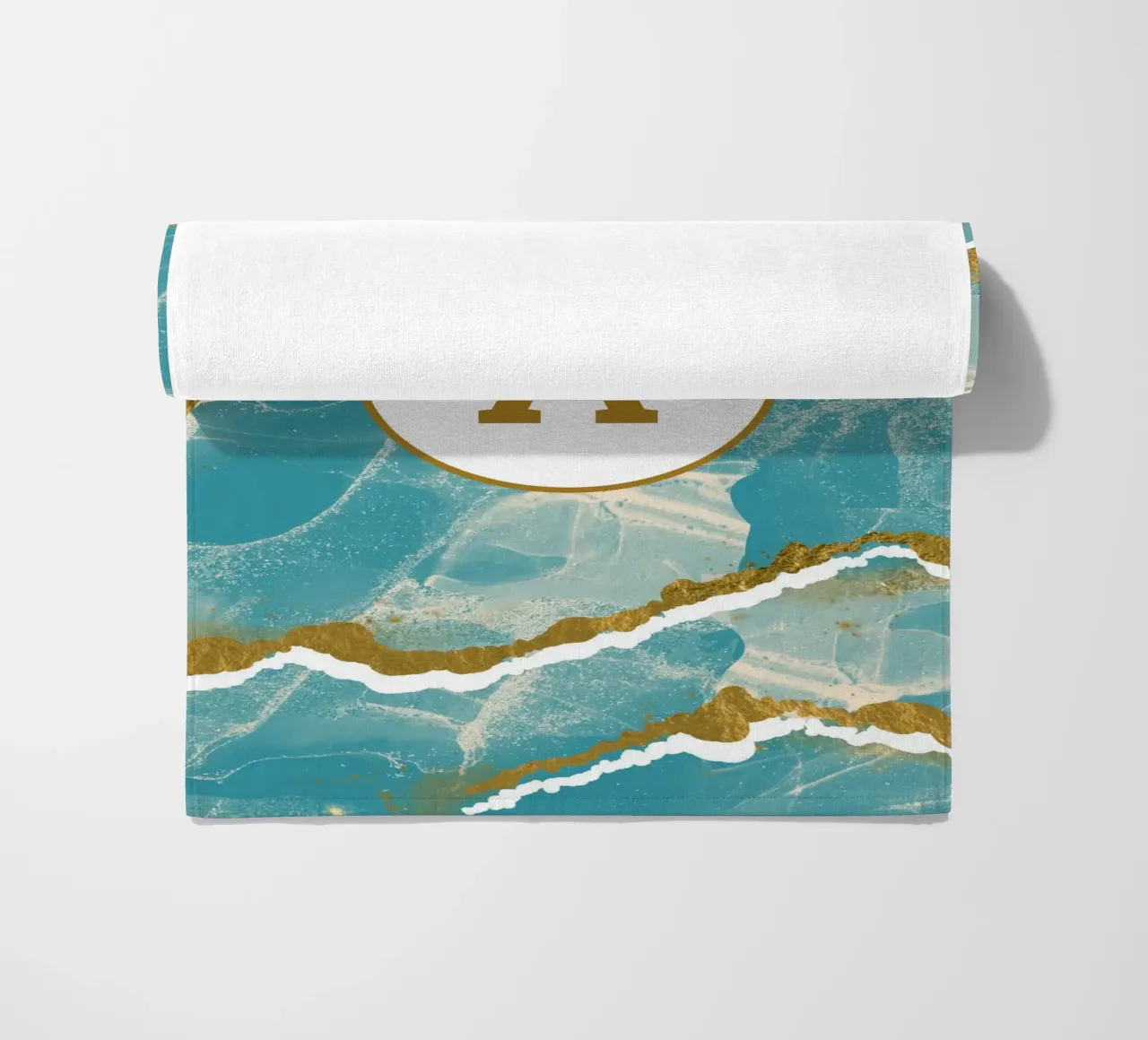 Monogramma personalizzato - Topico in marmo verde acqua e oro telo mare da Monogram Muse