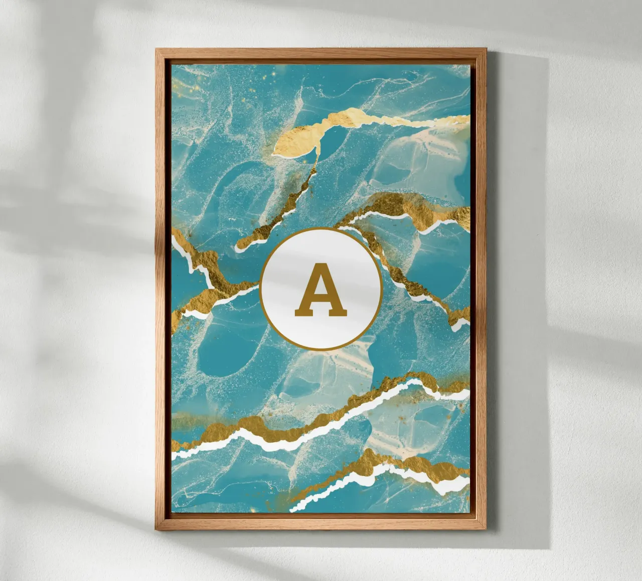 Monogramma personalizzato - Topico in marmo verde acqua e oro alluminio dibond da Monogram Muse